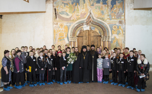 Увеличить фото